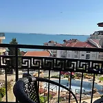 Marina Bay Saint Апартаменты